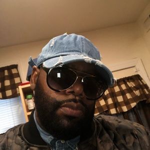 Meet your Posher, Lamont